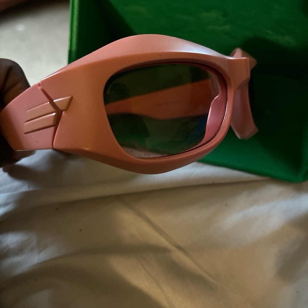 Bottega venetta sunglasses